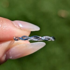 14K White Gold Dainty Twist Diamond Band Ring